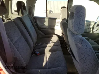 2004 Chevrolet Tracker ZR2 z VIN 2CNBJ734146900024, wystawiony jako Copart lot #76361724 z przebiegiem 90 781 mil mil oraz Czysty tytuł • Clean title. Historia ofert i sprzedaży dostępna na DreamBid. Obrazek 11.