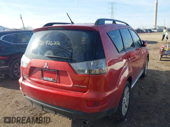 2013 Mitsubishi Outlander SE z VIN JA4JT3AWXDU019597, wystawiony jako IAAI lot #42092622 z przebiegiem 209 093 mil mil oraz . Historia ofert i sprzedaży dostępna na DreamBid. Obrazek 4.