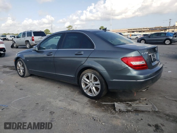 2012 Mercedes-Benz C 250 Sport z VIN WDDGF4HB5CA650408, wystawiony jako Copart lot #60000505 z przebiegiem 110 102 mil mil oraz Czysty tytuł • Clean title. Historia ofert i sprzedaży dostępna na DreamBid. Obrazek 2.