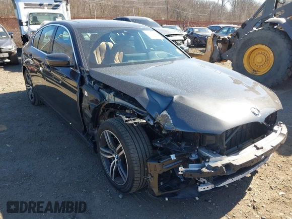 2021 BMW 5 Series 530i xDrive with VIN WBA13BJ05MCF37926, listed as a IAAI auction lot 41704102 with 22,072 mi miles and . Bid and sale history available at DreamBid. Image 6.