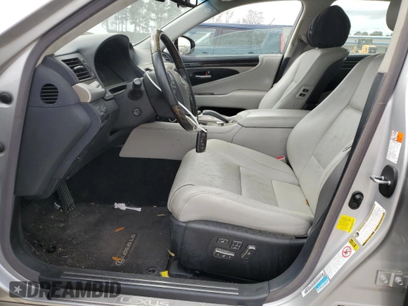 2016 Lexus LS 460 L with VIN JTHGL5EF9G5056725, listed as a Copart auction lot 49568625 with 87,226 mi miles and Salvage title. Bid and sale history available at DreamBid. Image 7.