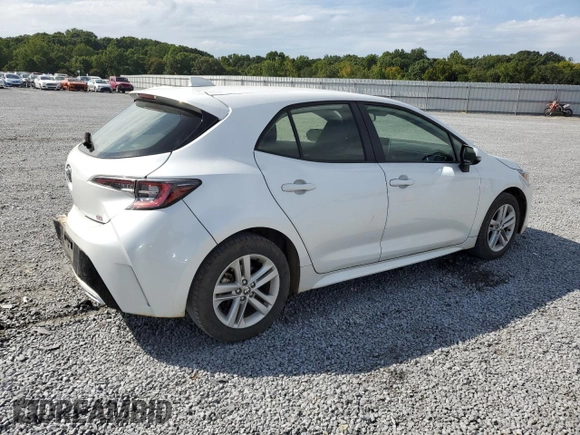 2021 Toyota Corolla Hatchback SE with VIN JTNB4MBE3M3131954, listed as a Copart auction lot 69966354 with 26,789 mi miles and Salvage Title. Bid and sale history available at carsss.com. Image 3.