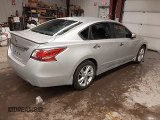 2015 Nissan Altima SL with VIN 1N4AL3AP7FN869950, listed as a IAAI auction lot 41588907 with 61,833 mi miles and . Bid and sale history available at DreamBid. Image 4.