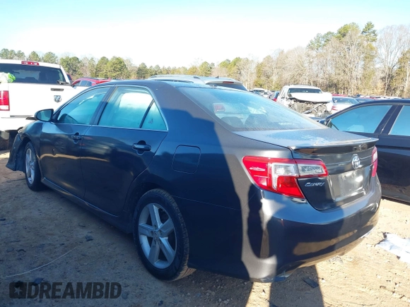 2013 Toyota Camry L with VIN 4T1BF1FK2DU707472, listed as a IAAI auction lot 41497251 with 115,250 mi miles. Bid and sale history available at carsss.com. Image 3.