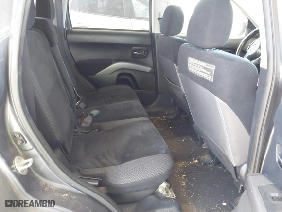 2011 Mitsubishi Outlander ES with VIN JA4AS2AW3BU036686, listed as a IAAI auction lot 41827674 with 141,868 mi miles. Bid and sale history available at carsss.com. Image 8.