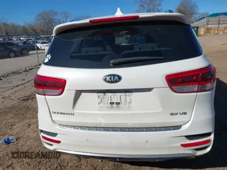 2016 Kia Sorento SX with VIN 5XYPKDA55GG174984, listed as a IAAI auction lot 41216303 with 142,875 mi miles. Bid and sale history available at carsss.com. Image 17.