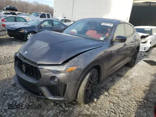 2022 Maserati Levante z VIN ZN661YUMXNX402267, wystawiony jako Copart lot #86527744 z przebiegiem 23 437 mil mil oraz Szkoda całkowita • Salvage title. Historia ofert i sprzedaży dostępna na DreamBid. Obrazek 1.