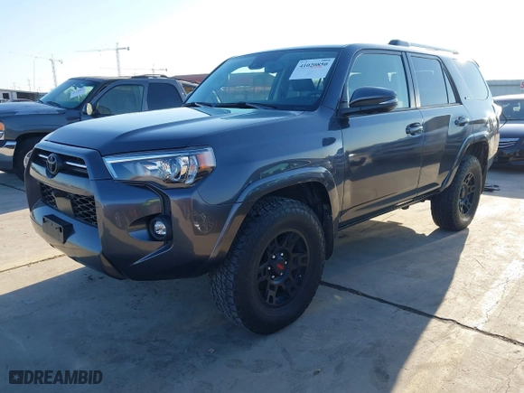 2022 Toyota 4Runner SR5 Premium with VIN JTENU5JR8N5976070, listed as a IAAI auction lot 41020850 with 29,666 mi miles. Bid and sale history available at carsss.com. Image 2.