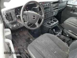2019 GMC Savana Cargo Van with VIN 1GTW7AFG8K1272311, listed as a Copart auction lot 87918855 with 141,396 mi miles and Salvage Title. Bid and sale history available at carsss.com. Image 8.
