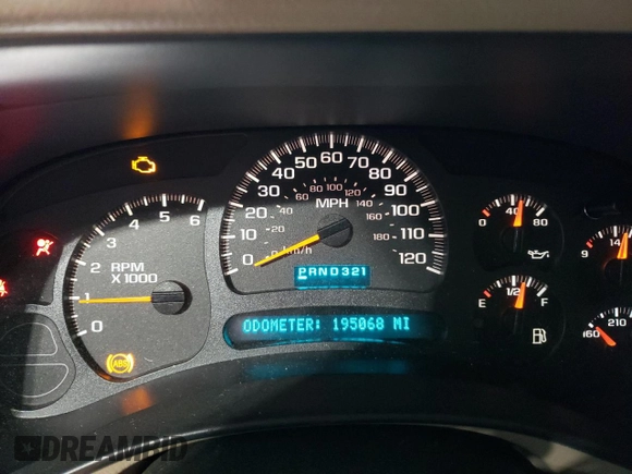 2003 Chevrolet Tahoe LS z VIN 1GNEC13Z23R264941, wystawiony jako Copart lot #56033135 z przebiegiem 195 068 mil mil oraz Szkoda całkowita • Salvage title. Historia ofert i sprzedaży dostępna na DreamBid. Obrazek 9.