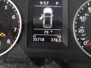 2016 Volkswagen Tiguan S with VIN WVGBV7AX2GW535784, listed as a IAAI auction lot 42130041 with 35,718 mi miles and . Bid and sale history available at DreamBid. Image 16.