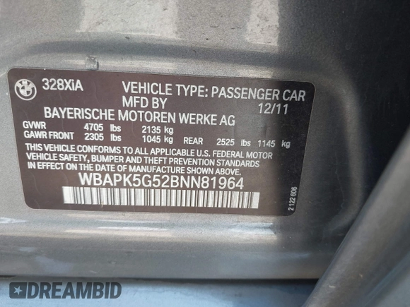 2011 BMW 3 Series 328i xDrive z VIN WBAPK5G52BNN81964, wystawiony jako IAAI lot #42206128 z przebiegiem 118 752 mil mil oraz . Historia ofert i sprzedaży dostępna na DreamBid. Obrazek 9.
