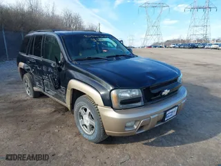 2004 Chevrolet TrailBlazer LS with VIN 1GNDT13S742304861, listed as a IAAI auction lot 41597648 with 126,526 mi miles. Bid and sale history available at carsss.com. Image 6.