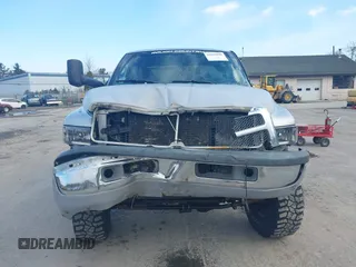 2001 Dodge 2500 with VIN 1B7KF23641J597636, listed as a IAAI auction lot 41843898 with 257,007 mi miles. Bid and sale history available at carsss.com. Image 6.