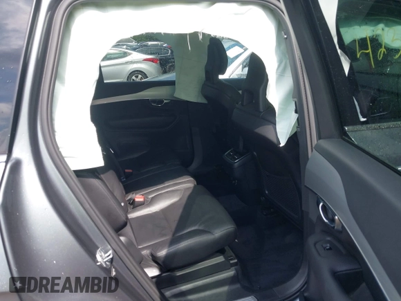 2018 Volvo XC90 Momentum z VIN YV4A22PK9J1391398, wystawiony jako IAAI lot #42363390 z przebiegiem 77 845 mil mil oraz . Historia ofert i sprzedaży dostępna na DreamBid. Obrazek 8.