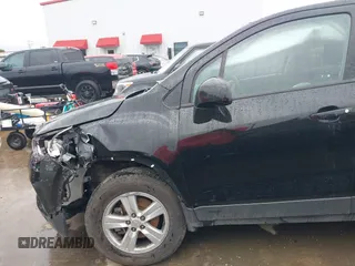 2019 Chevrolet Trax LS with VIN 3GNCJNSB7KL357677, listed as a IAAI auction lot 41897552 with 96,323 mi miles and . Bid and sale history available at DreamBid. Image 18.