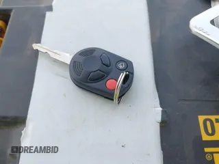 2009 Ford Escape Limited с VIN 1FMCU94G89KB63845, выставлен на аукционе IAAI как лот 42128403 с пробегом 153 189 миль миль и . История ставок и продаж доступна на DreamBid. Изображение 11.