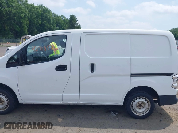 2016 Nissan NV200 S with VIN 3N6CM0KN2GK694734, listed as a IAAI auction lot 42718526 with 158,892 mi miles and . Bid and sale history available at DreamBid. Image 14.