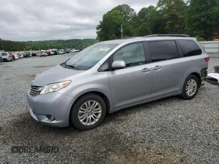 2016 Toyota Sienna XLE with VIN 5TDYK3DC8GS715148, listed as a Copart auction lot 57834045 with 128,769 mi miles and Salvage title. Bid and sale history available at DreamBid. Image 1.