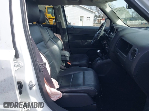 2016 Jeep Patriot Latitude with VIN 1C4NJPFA2GD562612, listed as a IAAI auction lot 41639913 with 120,823 mi miles and . Bid and sale history available at DreamBid. Image 5.