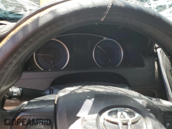 2017 Toyota Camry XLE z VIN 4T1BF1FK0HU700820, wystawiony jako Copart lot #52010655 z przebiegiem Nie podano mil oraz Szkoda całkowita • Salvage title. Historia ofert i sprzedaży dostępna na DreamBid. Obrazek 9.