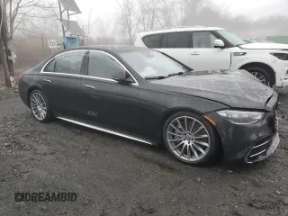 2024 Mercedes-Benz S 580e with VIN W1K6G6KB3RA264513, listed as a Copart auction lot 49379275 with 4,314 mi miles and Non Repairable. Bid and sale history available at DreamBid. Image 4.
