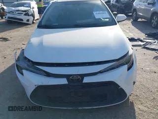 2020 Toyota Corolla LE with VIN JTDEPRAE1LJ036682, listed as a IAAI auction lot 41819062 with 80,678 mi miles. Bid and sale history available at carsss.com. Image 13.