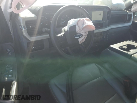 2023 Ford F-250 XL with VIN 1FT8W2BT7PED66555, listed as a Copart auction lot 54136785 with 57,548 mi miles and Salvage title. Bid and sale history available at DreamBid. Image 8.