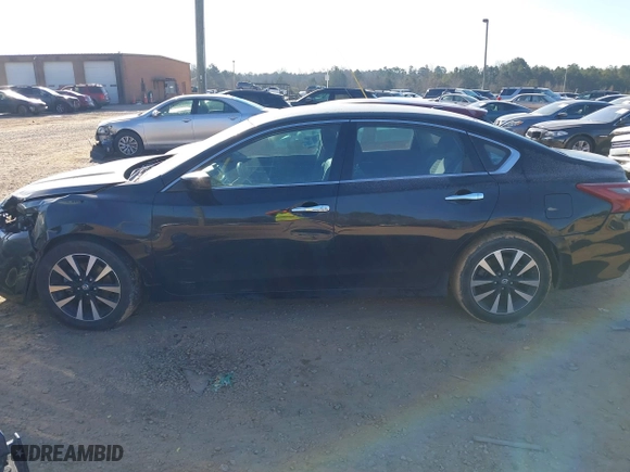2018 Nissan Altima 2.5 SL with VIN 1N4AL3APXJC175919, listed as a IAAI auction lot 41356600 with 161,268 mi miles. Bid and sale history available at carsss.com. Image 14.