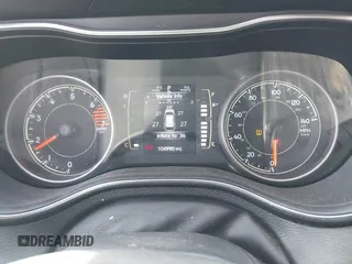 2019 Jeep Cherokee Latitude with VIN 1C4PJMCB2KD473832, listed as a IAAI auction lot 41555931 with 104,990 mi miles and . Bid and sale history available at DreamBid. Image 7.