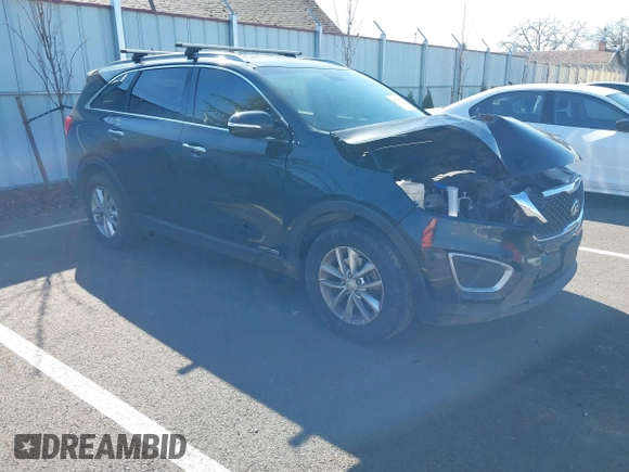 2016 Kia Sorento LX with VIN 5XYPGDA58GG137610, listed as a IAAI auction lot 41739192 with 141,516 mi miles and . Bid and sale history available at DreamBid. Image 1.