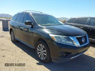2013 Nissan Pathfinder SL with VIN 5N1AR2MN4DC651580, listed as a IAAI auction lot 41871766 with 177,854 mi miles. Bid and sale history available at carsss.com. Image 1.