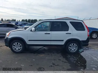 2006 Honda CR-V EX with VIN JHLRD78886C011532, listed as a IAAI auction lot 41682114 with 195,993 mi miles. Bid and sale history available at carsss.com. Image 14.
