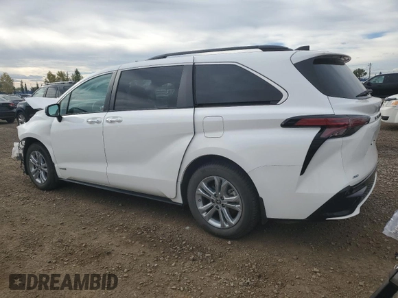 2021 Toyota Sienna XLE with VIN 5TDGSKFC3MS002026, listed as a Copart auction lot 71605434 with 50,877 mi miles and Salvage Title. Bid and sale history available at carsss.com. Image 2.