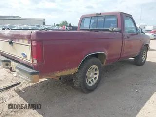 1992 Ford Ranger with VIN 1FTCR10A0NUA56005, listed as a IAAI auction lot 42005067 with 3,439 mi miles. Bid and sale history available at carsss.com. Image 4.