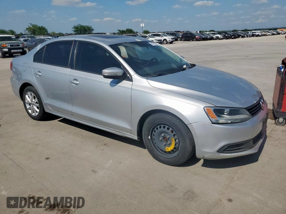 2012 Volkswagen Jetta SE z VIN 3VWDP7AJ0CM420885, wystawiony jako Copart lot #57722645 z przebiegiem 162 136 mil mil oraz Czysty tytuł • Clean title. Historia ofert i sprzedaży dostępna na DreamBid. Obrazek 4.