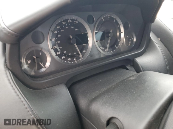 2005 Aston Martin DB9 z VIN SCFAD01A05GA01135, wystawiony jako Copart lot #47689715 z przebiegiem Nie podano mil oraz Tytuł czysty. Historia ofert i sprzedaży dostępna na DreamBid. Obrazek 9.