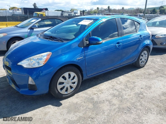 2014 Toyota Prius c One with VIN JTDKDTB32E1085186, listed as a IAAI auction lot 41805231 with 136,417 mi miles. Bid and sale history available at carsss.com. Image 17.