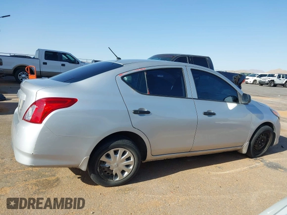 2015 Nissan Versa SV with VIN 3N1CN7AP7FL940992, listed as a IAAI auction lot 41972981 with 92,304 mi miles. Bid and sale history available at carsss.com. Image 13.