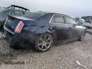 2013 Chrysler 300 SRT-8 z VIN 2C3CCAFJ4DH735421, wystawiony jako Copart lot #50936775 z przebiegiem 113 701 mil mil oraz Szkoda całkowita • Salvage title. Historia ofert i sprzedaży dostępna na DreamBid. Obrazek 3.