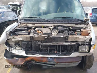 2002 Ford Econoline Cargo z VIN 1FTNE24L12HA32645, wystawiony jako IAAI lot #41865060 z przebiegiem 54 262 mil mil oraz . Historia ofert i sprzedaży dostępna na DreamBid. Obrazek 10.