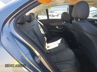 2017 Mercedes-Benz C 300 с VIN 55SWF4JB8HU233507, выставлен на аукционе IAAI как лот 42338262 с пробегом 29 002 миль миль и . История ставок и продаж доступна на DreamBid. Изображение 8.