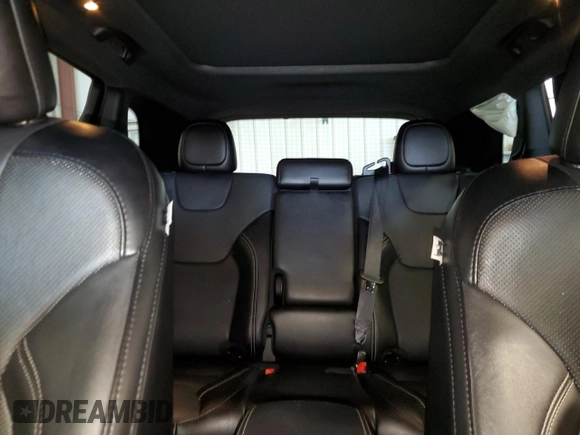 2021 Jeep Cherokee Latitude Lux with VIN 1C4PJMMX2MD218840, listed as a Copart auction lot 61563215 with 28,362 mi miles and Salvage title. Bid and sale history available at DreamBid. Image 10.