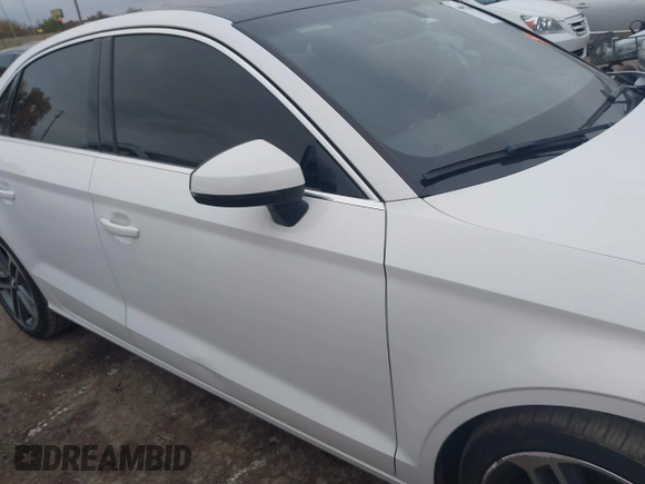 2019 Audi A3 Premium z VIN WAUAUGFF5K1014435, wystawiony jako IAAI lot #40952640 z przebiegiem 61 525 mil mil oraz . Historia ofert i sprzedaży dostępna na DreamBid. Obrazek 13.