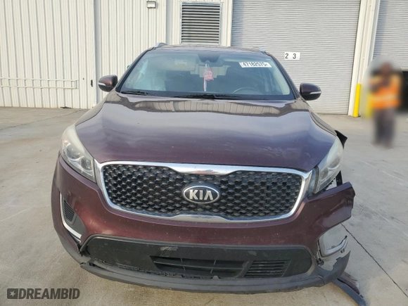 2017 Kia Sorento LX with VIN 5XYPG4A30HG237569, listed as a Copart auction lot 47182575 with 248,902 mi miles and Salvage Title. Bid and sale history available at carsss.com. Image 5.