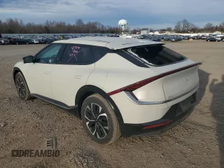 2022 Kia EV6 Wind with VIN KNDC3DLCXN5076952, listed as a Copart auction lot 46746625 with 21,488 mi miles and Salvage Title. Bid and sale history available at carsss.com. Image 2.