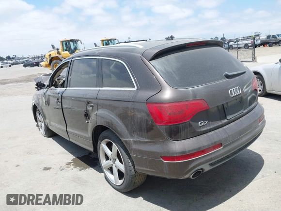 2011 Audi Q7 S line with VIN WA1DGAFE3BD010419, listed as a IAAI auction lot 39539685 with Not provided miles and . Bid and sale history available at DreamBid. Image 3.