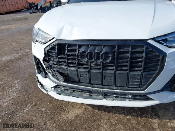 2022 Audi Q3 S line Premium Plus with VIN WA1EECF36N1035129, listed as a IAAI auction lot 41519646 with 47,515 mi miles. Bid and sale history available at carsss.com. Image 6.