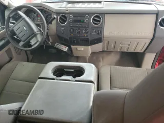 2010 Ford F-250 XL z VIN 1FTSX2B50AEB18045, wystawiony jako Copart lot #54476525 z przebiegiem 115 271 mil mil oraz Szkody całkowita. Historia ofert i sprzedaży dostępna na DreamBid. Obrazek 8.