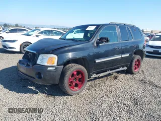 2002 GMC Envoy SLT z VIN 1GKDT13S522146661, wystawiony jako IAAI lot #40502587 z przebiegiem 274 877 mil mil oraz . Historia ofert i sprzedaży dostępna na DreamBid. Obrazek 18.
